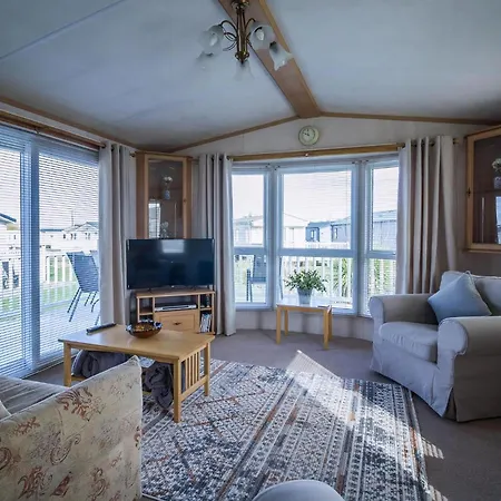 Stunning 6 Berth Caravan At Manor Park In Hunstanton Norfolk Ref 23194K Exterior photo